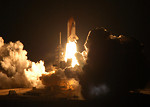Free Stock Photo: The space shuttle lifting off