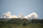 Free Stock Photo: The space shuttle lifting off